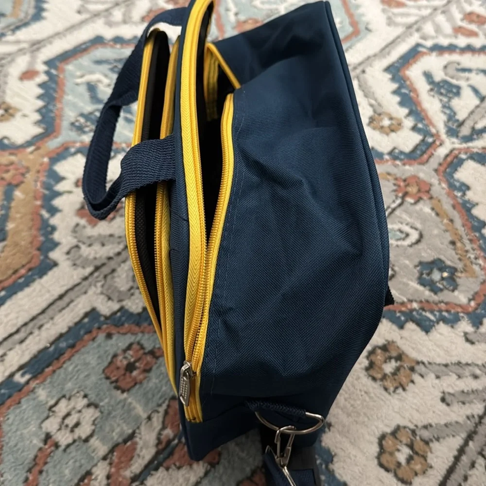 Rockland F102 Expandable Carry-On Softside